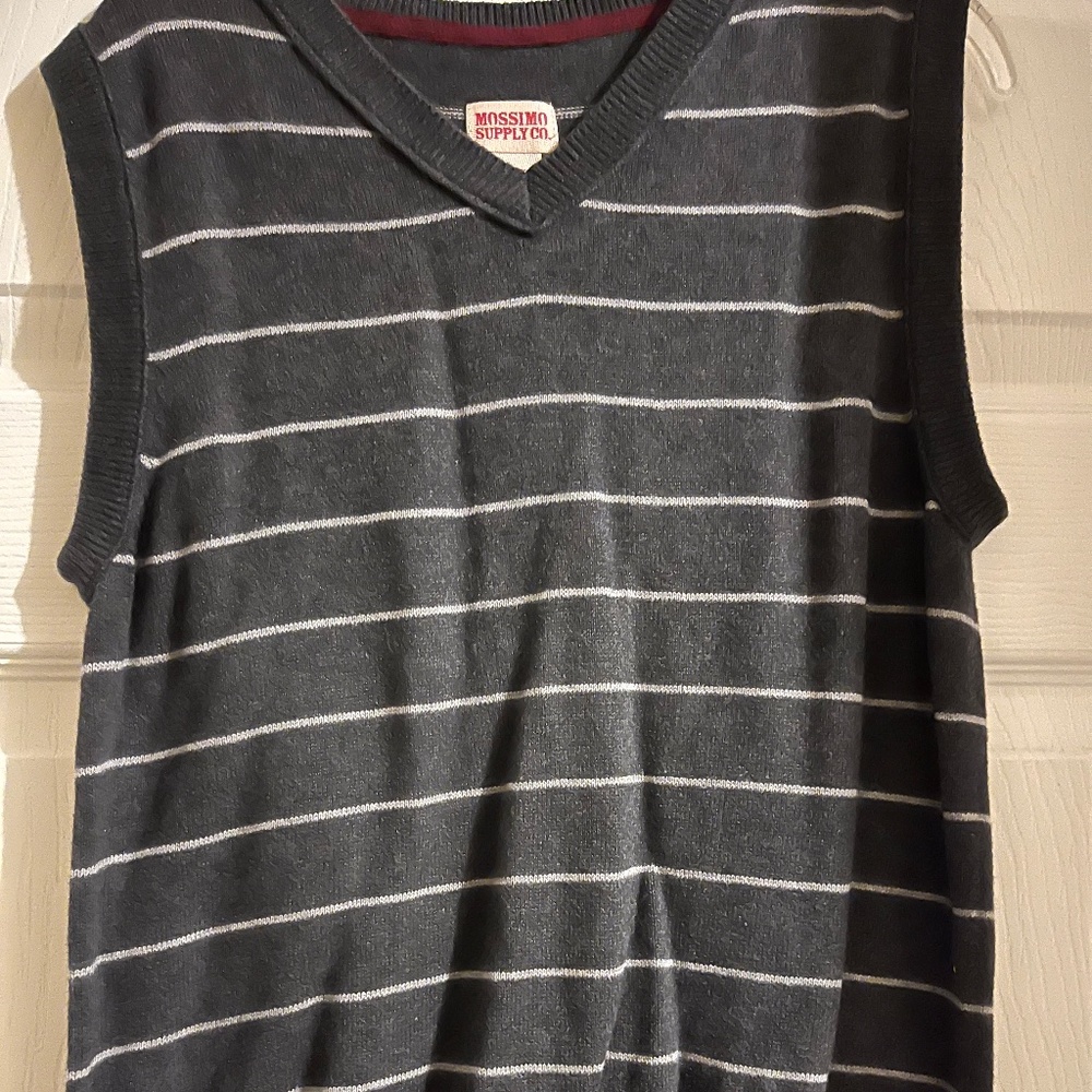 Boy’s Gray & White V-Neck Sweatervest